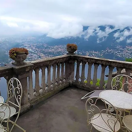 Il Balcone Sul 3* Брунате