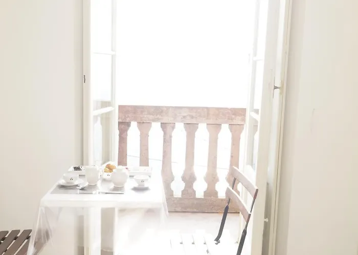 Il Balcone Sul Oda ve Kahvaltı 3*